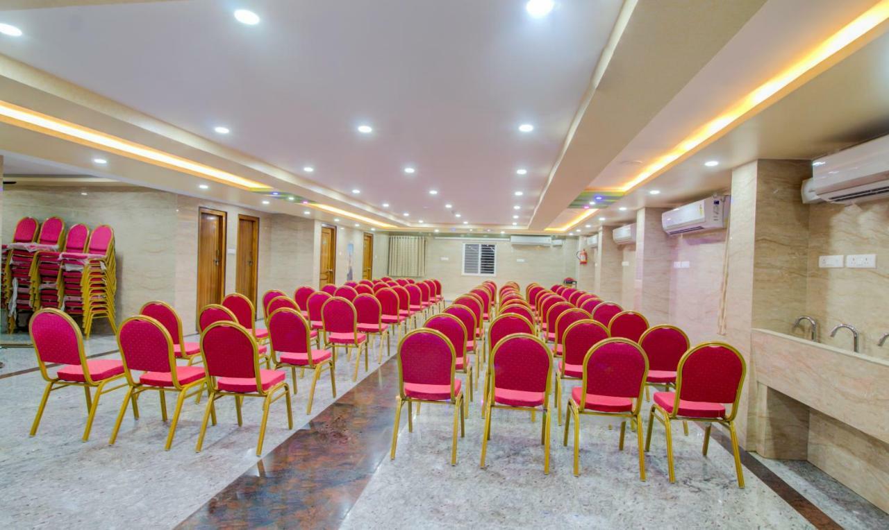Hotel Treebo Trend SLS Grand Tirupati Exterior foto