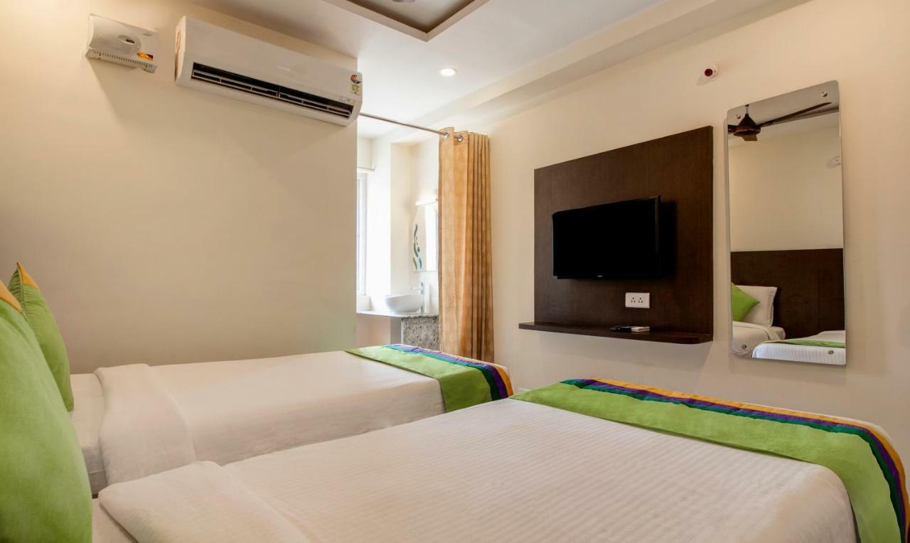 Hotel Treebo Trend SLS Grand Tirupati Exterior foto