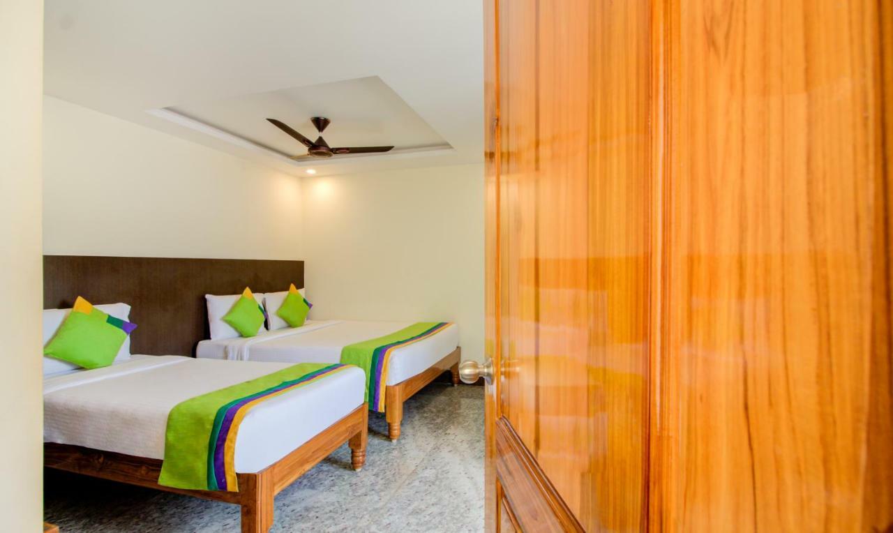 Hotel Treebo Trend SLS Grand Tirupati Exterior foto