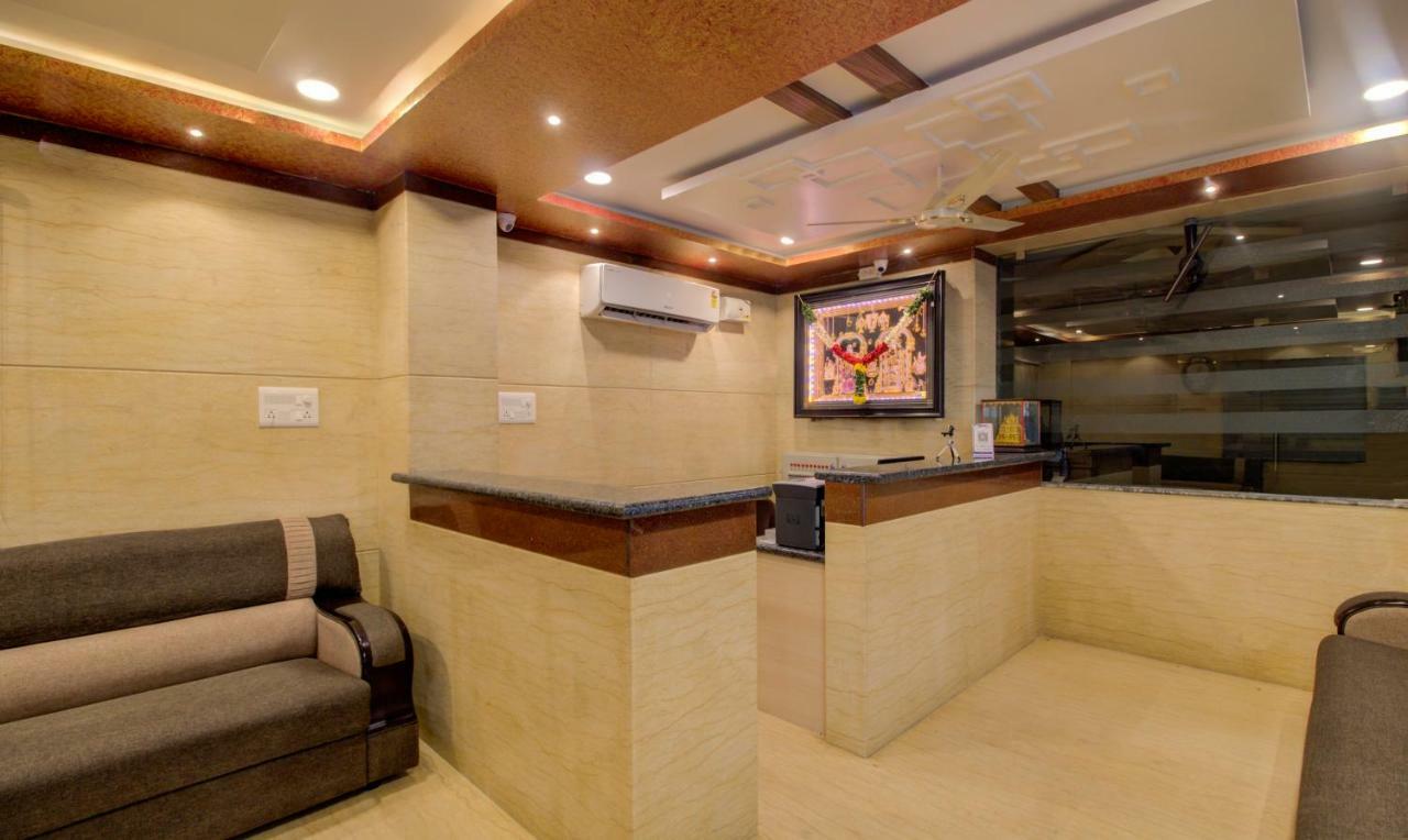 Hotel Treebo Trend SLS Grand Tirupati Exterior foto
