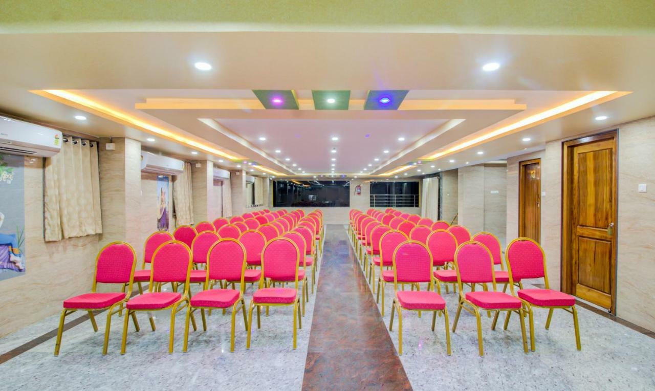 Hotel Treebo Trend SLS Grand Tirupati Exterior foto