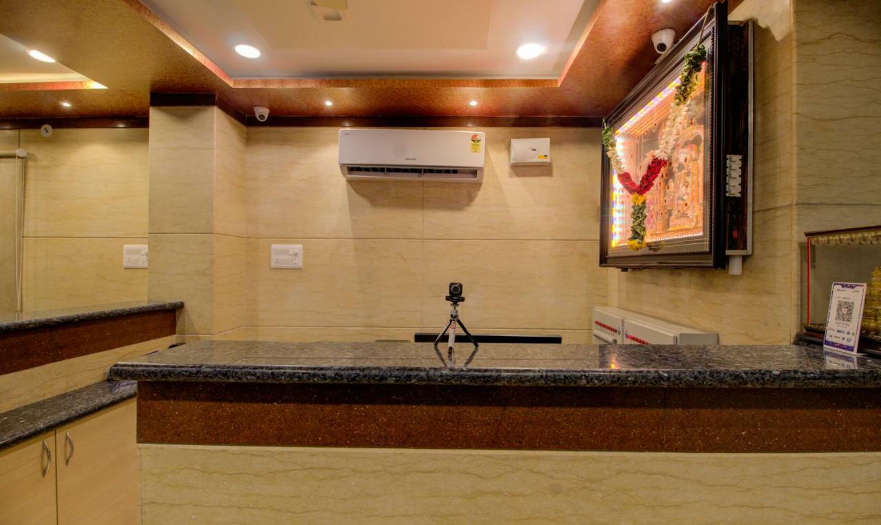 Hotel Treebo Trend SLS Grand Tirupati Exterior foto
