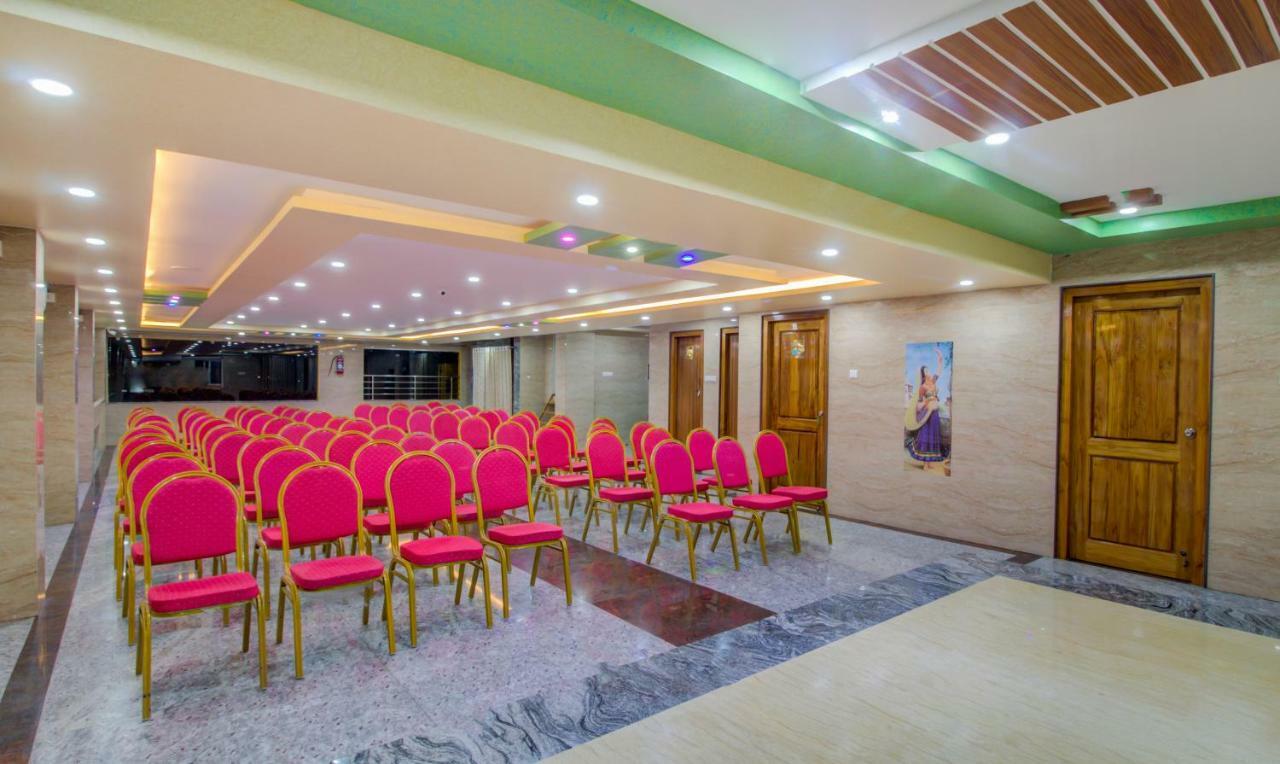 Hotel Treebo Trend SLS Grand Tirupati Exterior foto